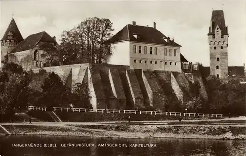Ak Tangermünde in Sachsen Anhalt, Gefängnisturm, Amtsgericht, Kapitelturm