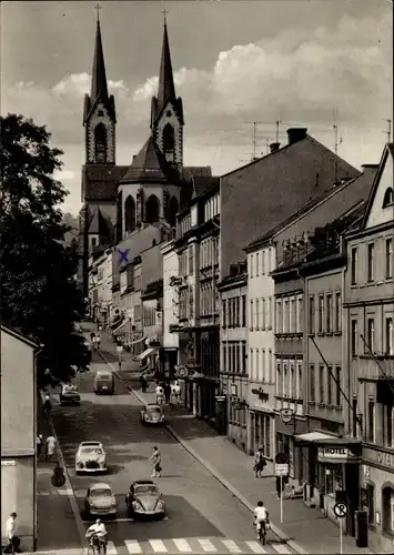 Ak Hof an der Saale Oberfranken Bayern, Bismarckstraße mit Marienkirche