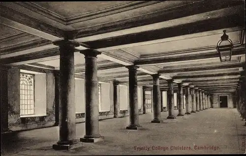 Ak Cambridge East England, Trinity College Cloisters
