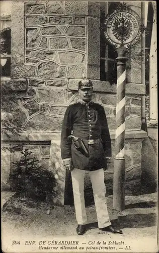 Ak Gérardmer Lothringen Vosges, Col de la Schlucht, Gendarme Allemand, Frontiere