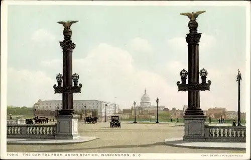 Ak Washington DC USA, The Capitol from Union Station