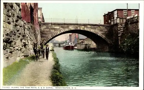 Ak Washington DC USA, C&O Canal, Along the Tow Path