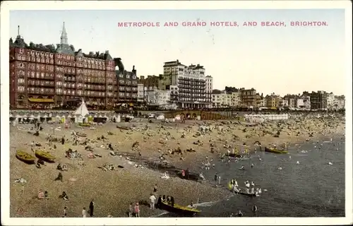 Ak Brighton East Sussex England, Metropole and Grand Hotels, Beach