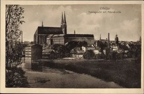 Ak Görlitz in der Lausitz, Totalansicht mit Peterskirche