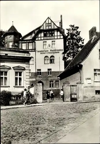 Ak Buckow in der Märkischen Schweiz, Sanatorium Waldfrieden, Mütter-Erholungsheim