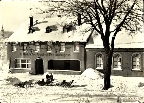 Ak Hammerbrücke Muldenhammer im Vogtland, Weidlichs Gasthof, Kommissionsgaststätte, Winter