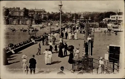 Ak Bournemouth Dorset England, from the Pier looking South