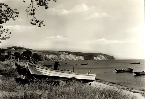 Ak Ostseebad Göhren auf Rügen, Partie am Südstrand, Boote