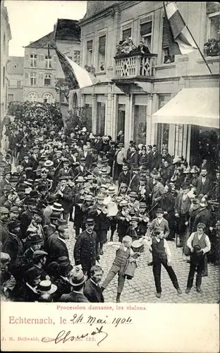 Ak Echternach Luxemburg, Procession dansante, les violins