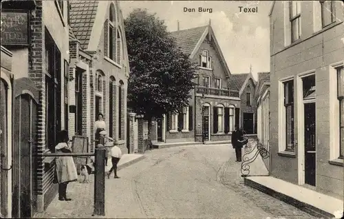 Ak Den Burg Texel Nordholland Niederlande, Straßenpartie