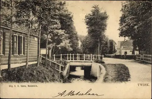 Ak Twisk Nordholland Niederlande, Straßenpartie, Kanal