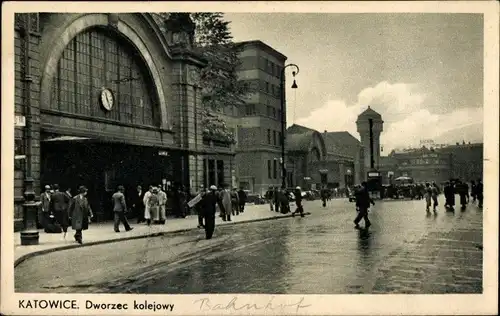 Ak Katowice Kattowitz Oberschlesien, Dworzec kolejowy, Bahnhof, Straßenseite