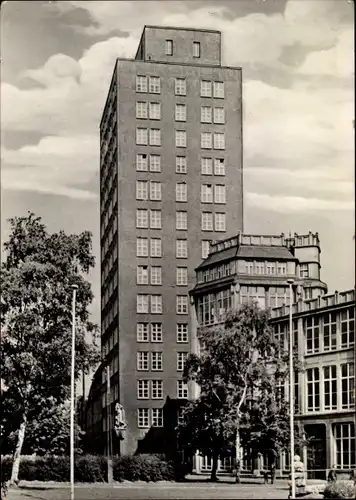 Ak Jena in Thüringen, Hochhaus des VEB Carl Zeiß