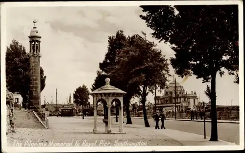 Ak Southampton Hampshire England, The Pilgrim's Memorial & Royal Pier