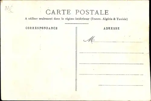 Ak Kätzchen beobachtet eine Libelle