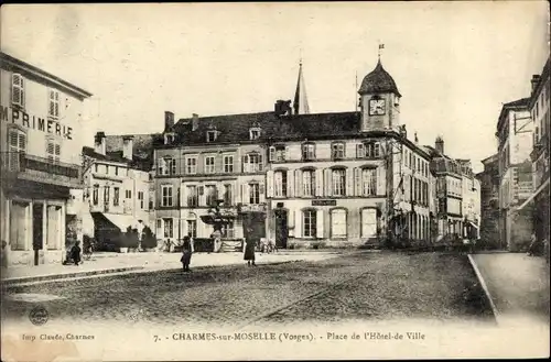 Ak Charmes sur Moselle Vosges, Place de l'Hotel de Ville