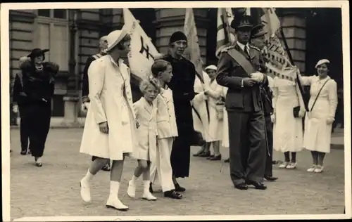 Ak Adel Belgien,Elisabeth Gabriele in Bayern, König Leopold III. von Belgien