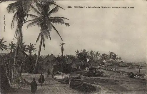 Ak Saint Louis Senegal, Bords du fleuve à Guet N'Dar