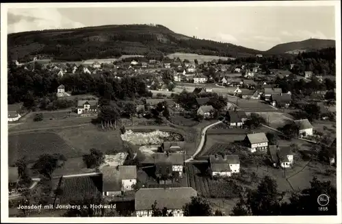 Ak Jonsdorf Zittauer Gebirge, Gesamtansicht des Ortes mit Hochwald