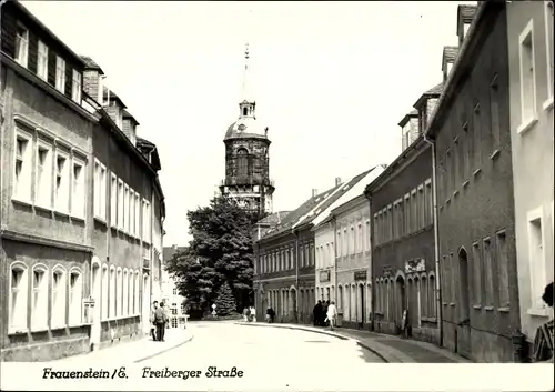 Ak Frauenstein im Erzgebirge, Freiberger Straße, Kirche