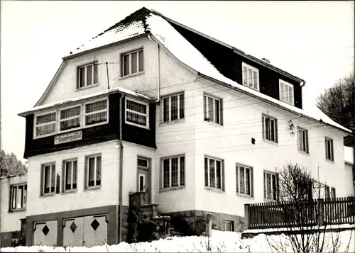 Ak Schleusingerneundorf Schleusingen in Thüringen, Haus Steinbergsblick, Winter