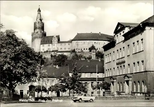 Ak Weida in Thüringen, Platz der Freiheit, Schloss