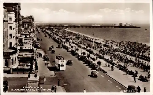 Ak Brighton East Sussex England, King's Road, Looking East