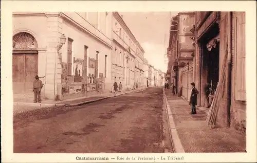 Ak Castelsarrasin Tarn et Garonne, Rue de la Fraternite, The Court