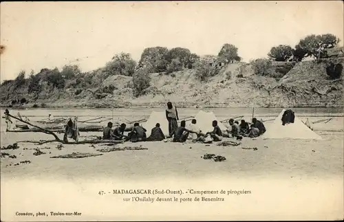 Ak Madagaskar, Campement de piroguiers