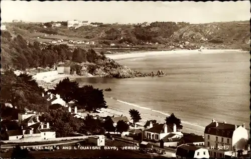 Ak St. Brelade Kanalinsel Jersey, Gesamtansicht, Buchten von L&#39;Ouaisne