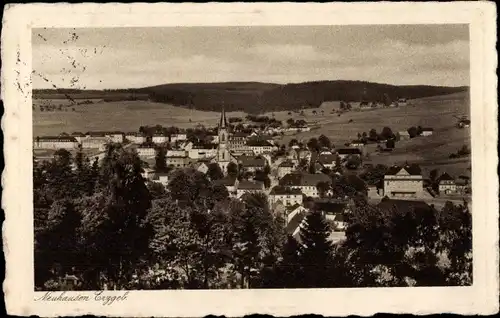 Ak Neuhausen Erzgebirge, Totalansicht vom Ort, Kirchturm