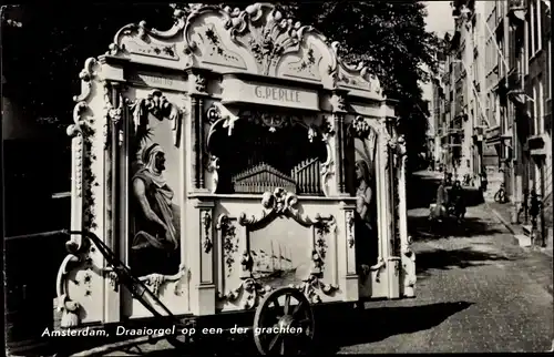 Ak Amsterdam Nordholland Niederlande, Draaiorgel op een der grachten, G. Perlee Drehorgel