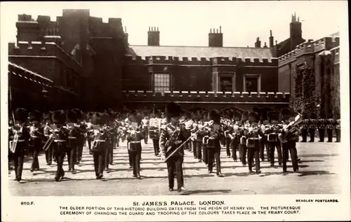 Ak London City England, St. James's Palace, Parade