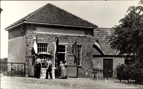 Foto Ak Hoog Elten Hoch Elten Emmerich am Rhein, Drusus Put, Einkaufsladen