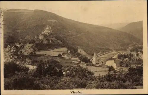 Ak Vianden Luxemburg, Gesamtansicht
