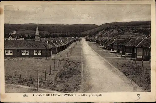Ak Ludwigswinkel, Camp militaire, Allée principale