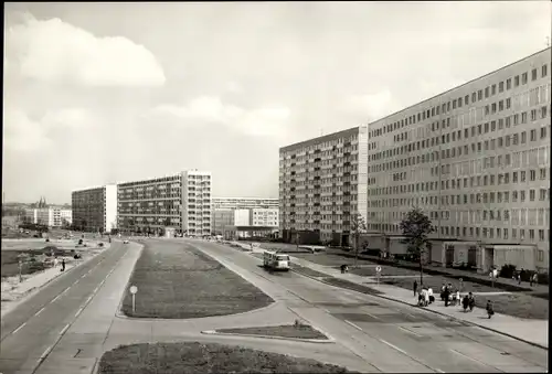 Ak Halle Neustadt, 1. Wohnkomplex, Magistrale