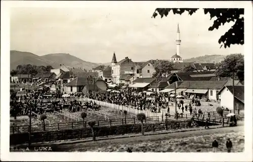 Ak Banja Luka Bosnien Herzegowina, Viehmarkt, Moschee, Ortsansicht