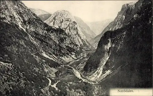 Ak Naerodal Norwegen, Tal, Berge