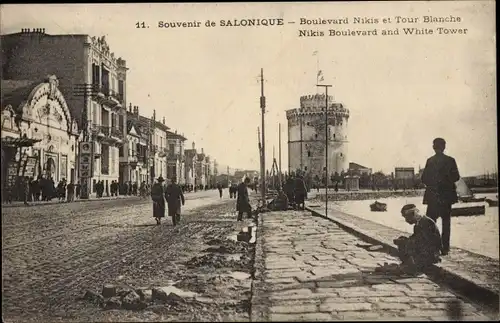 Ak Saloniki Thessaloniki Griechenland, Nikis Boulevard und der Weiße Turm