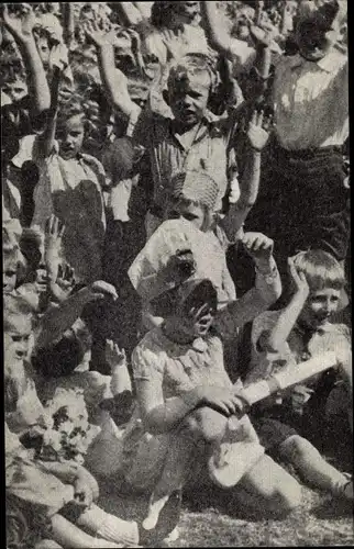 Ak Soestdijk Utrecht, Adel Niederlande, Prinzessinnen und Kinder, 1945