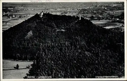 Ak Görlitz in der Lausitz, Landeskrone, Fliegeraufnahme