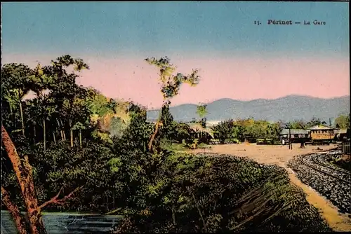 Ak Périnet Madagaskar, Bahnhof mit Umgebung