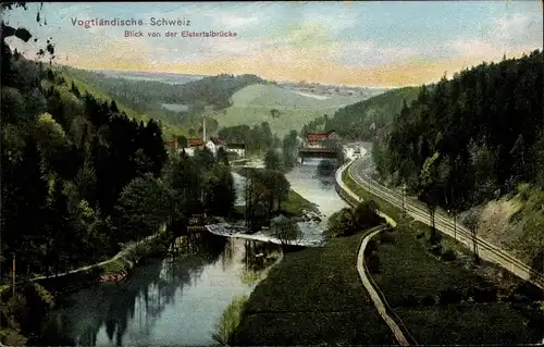 Ak Pöhl Vogtland, Blick von der Elstertalbrücke auf die Umgebung