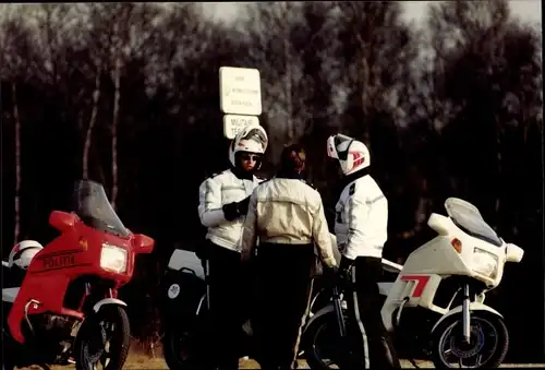 Foto Motorräder, Motorradfahrer, niederländische Polizisten