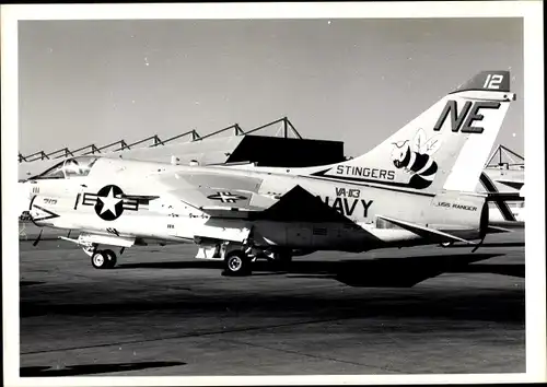 Foto Amerikanisches Militärflugzeug US Navy NE, Stingers, Vought A-7 Erdkampfflugzeug