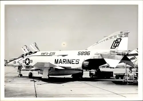 Foto Amerikanisches Militärflugzeug, VMFA 235, Marines 5896, McDonnell F-4 Phantom II Jagdbomber