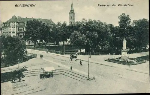 Ak Gussew Gumbinnen Ostpreußen, An der Pissabrücke, Denkmal