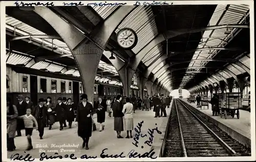 Ak Zürich Stadt Schweiz, Hauptbahnhof, neue Perrons, Bahnsteig, Gleisseite