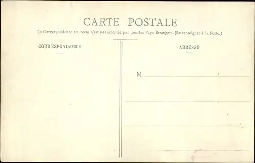 Ak Dahomey Benin, Westafrika, eine Ecke des Marktes, Steine, um Mais zu zerkleinern